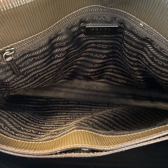 Prada Shiny Green Leather Tote - Picture 11 of 16